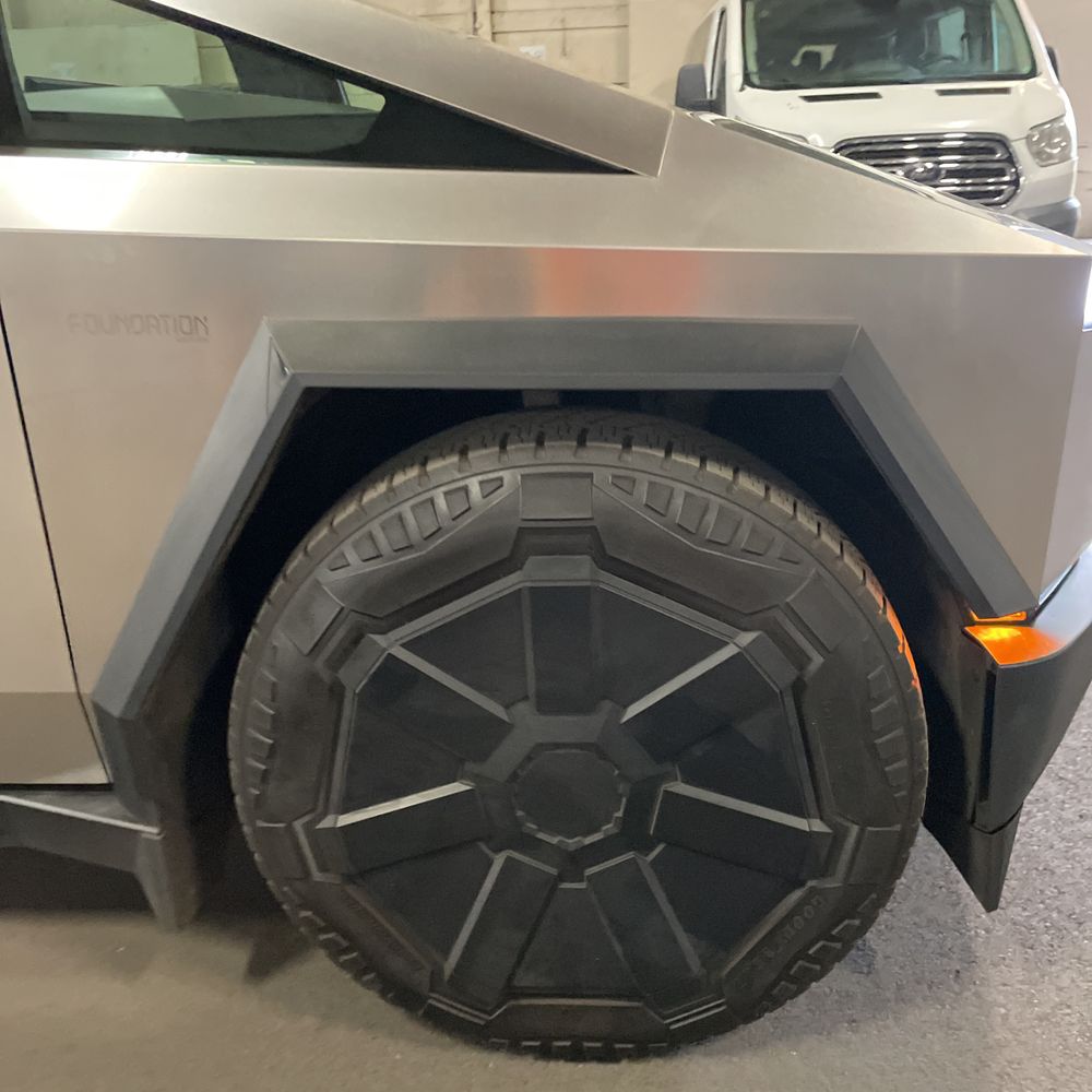 2024 Tesla Cybertruck Base