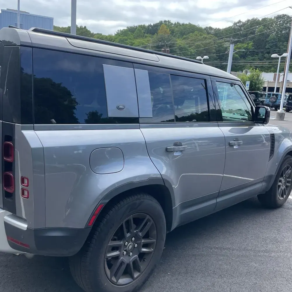 2024 Land Rover Defender 110 S P300