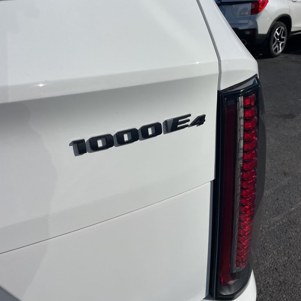 2025 Cadillac Escalade IQ Sport 1