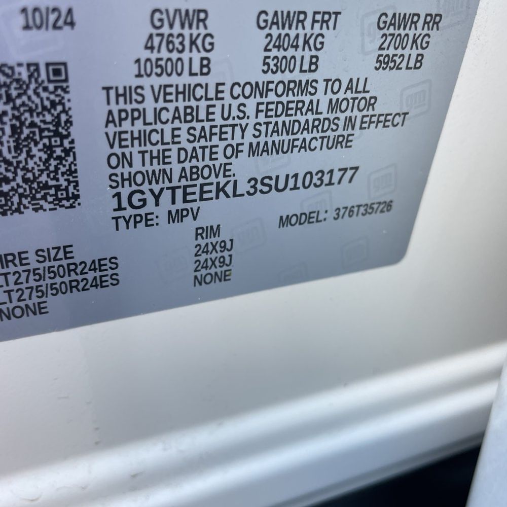 2025 Cadillac Escalade IQ Sport 1