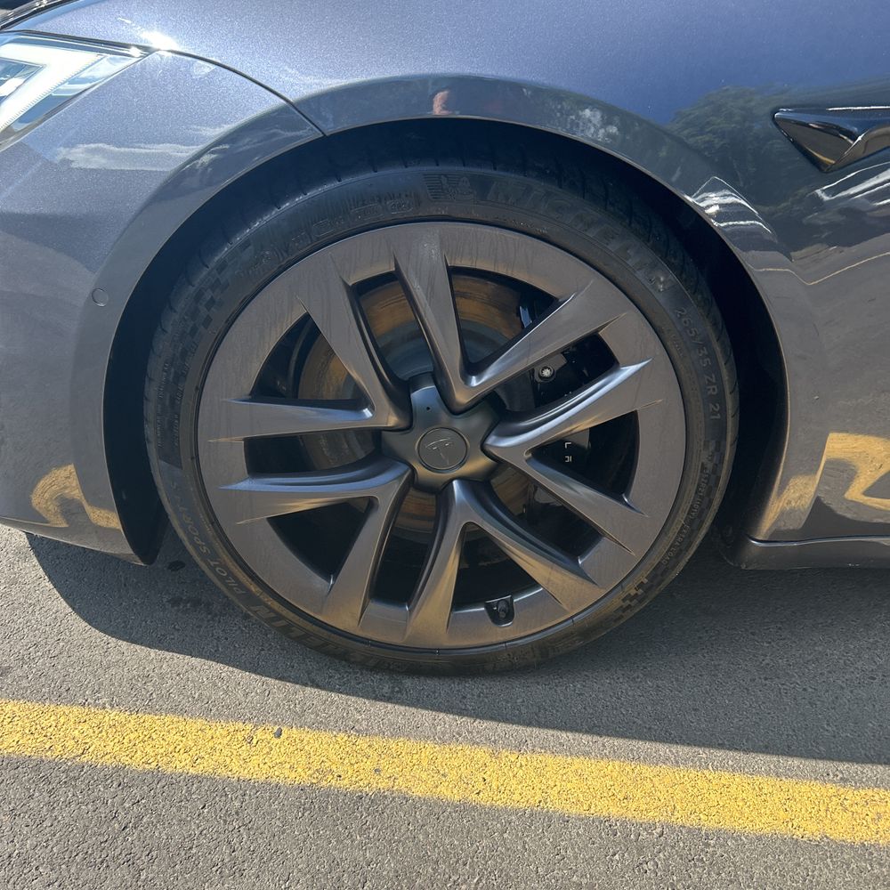 2021 Tesla Model S Plaid
