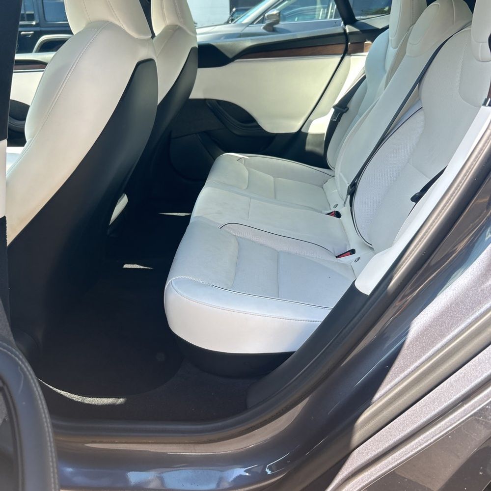 2021 Tesla Model S Plaid