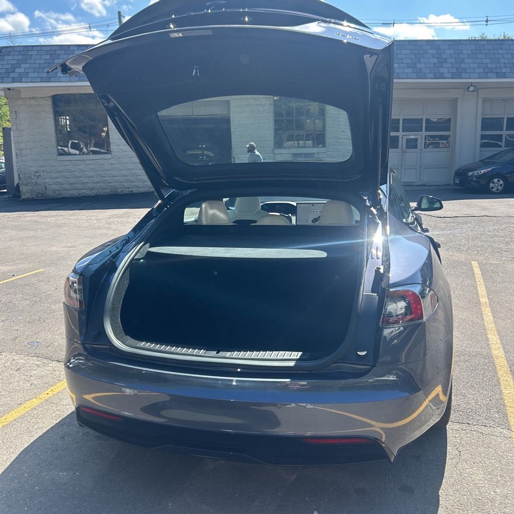 2021 Tesla Model S Plaid