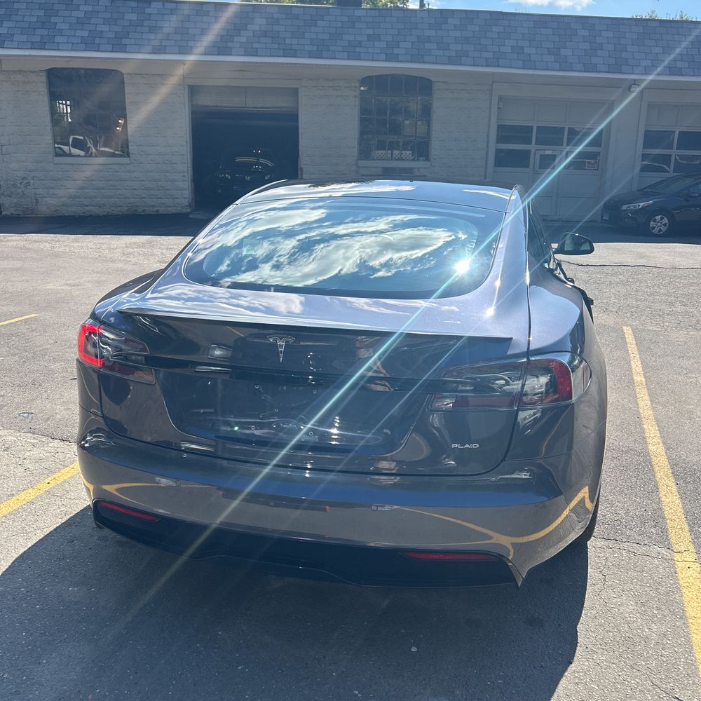 2021 Tesla Model S Plaid