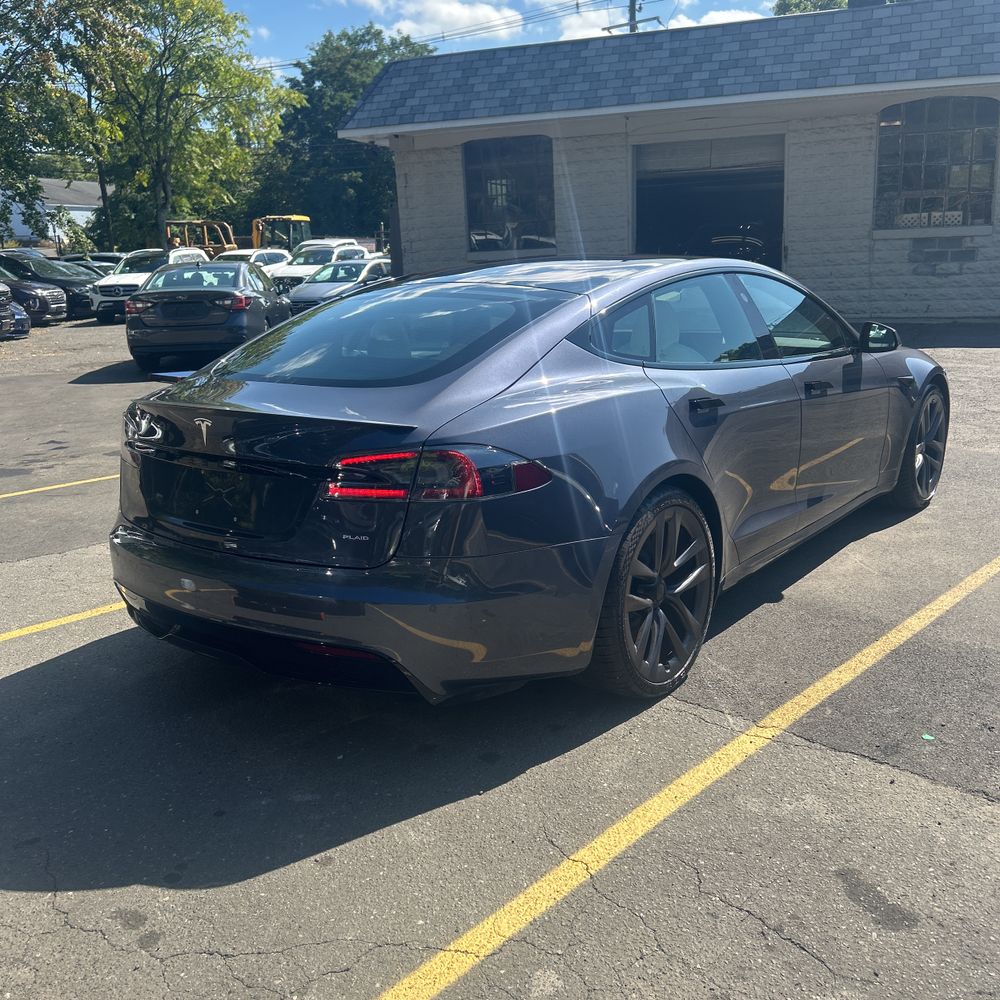 2021 Tesla Model S Plaid