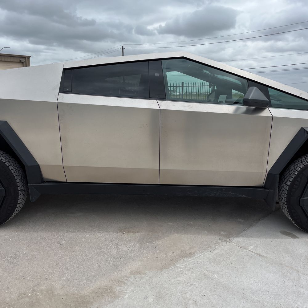 2024 Tesla Cybertruck Base