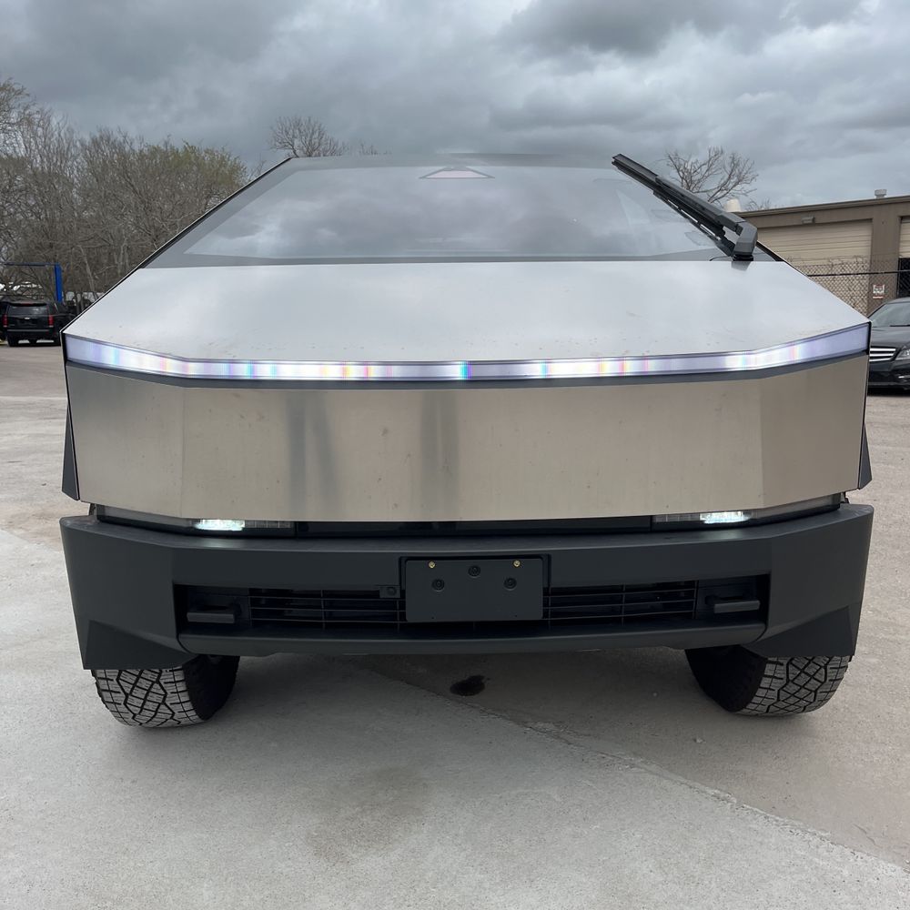 2024 Tesla Cybertruck Base