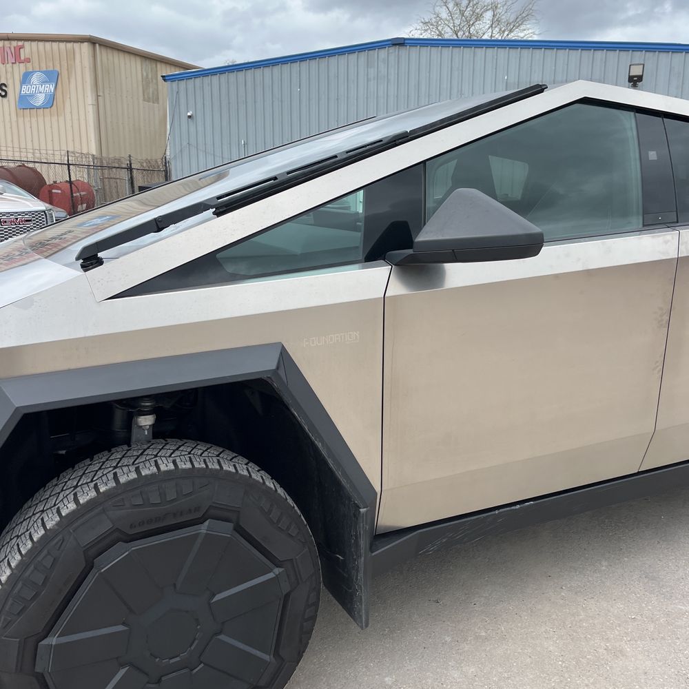 2024 Tesla Cybertruck Base