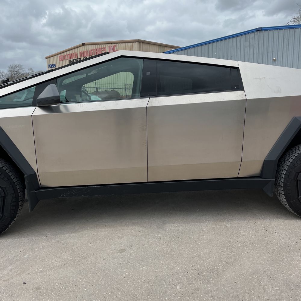 2024 Tesla Cybertruck Base