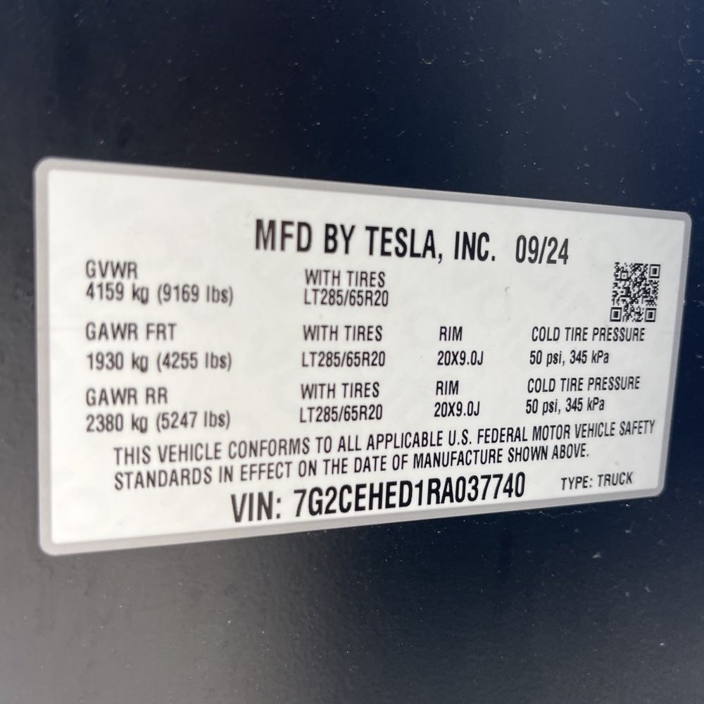 2024 Tesla Cybertruck Base