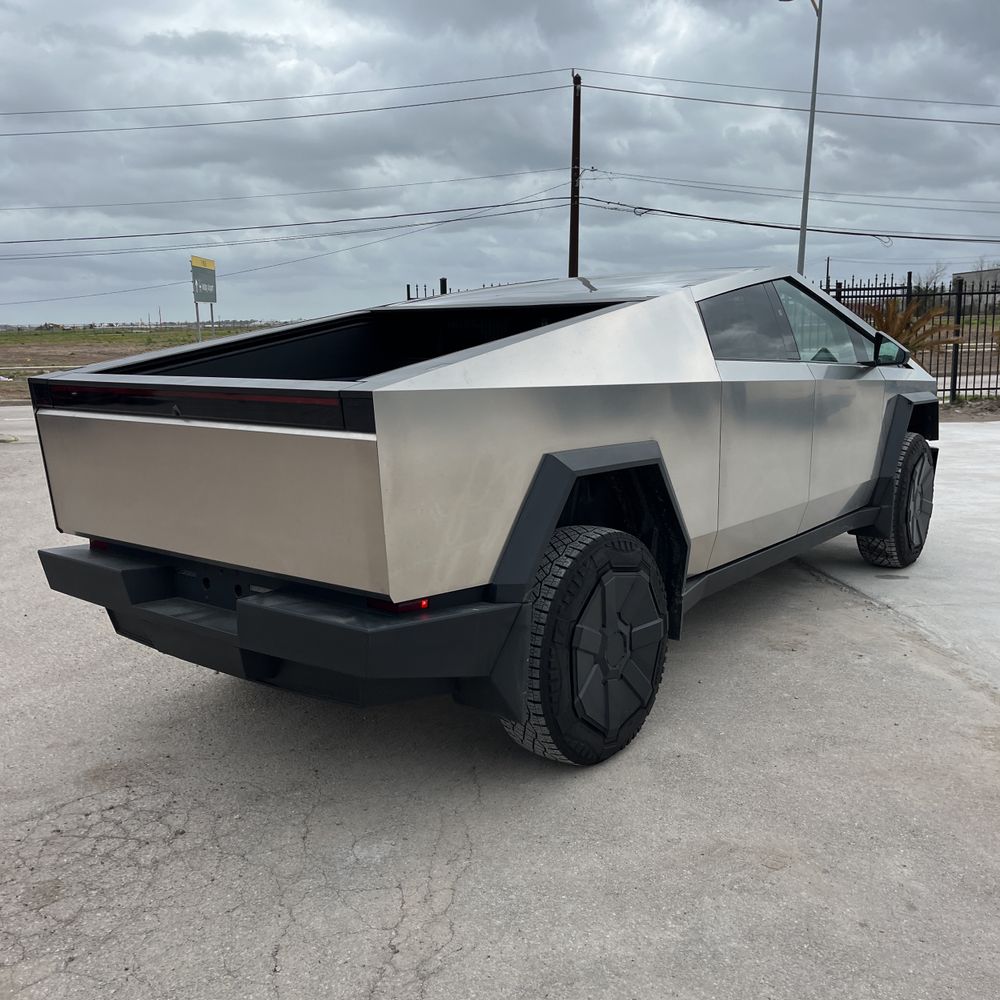 2024 Tesla Cybertruck Base