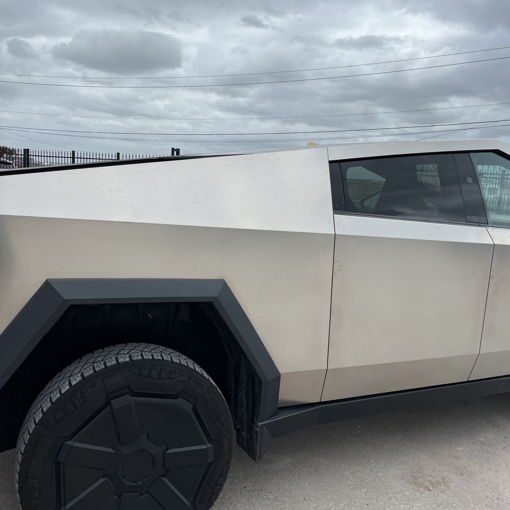 2024 Tesla Cybertruck Base