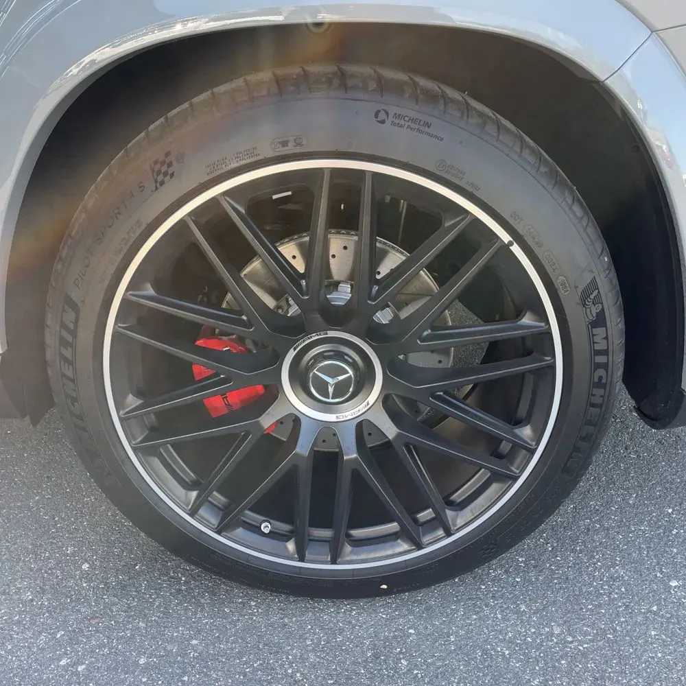 2025 Mercedes-Benz GLS AMG GLS 63