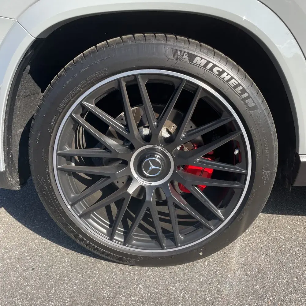 2025 Mercedes-Benz GLS AMG GLS 63