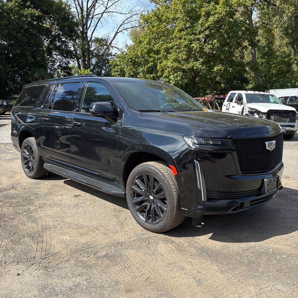 2021 Cadillac Escalade ESV Sport