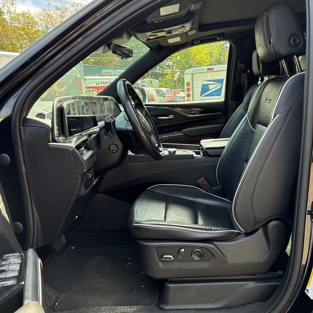 2021 Cadillac Escalade ESV Sport