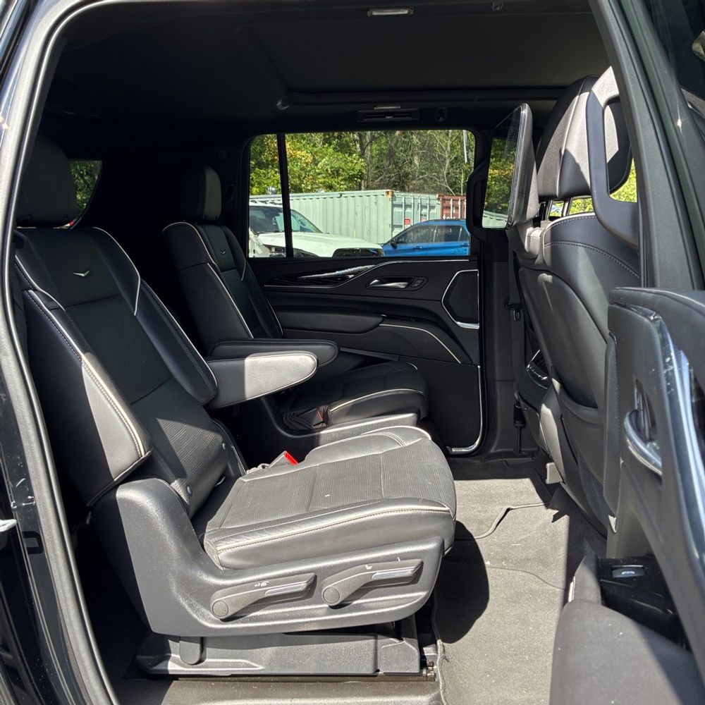 2021 Cadillac Escalade ESV Sport