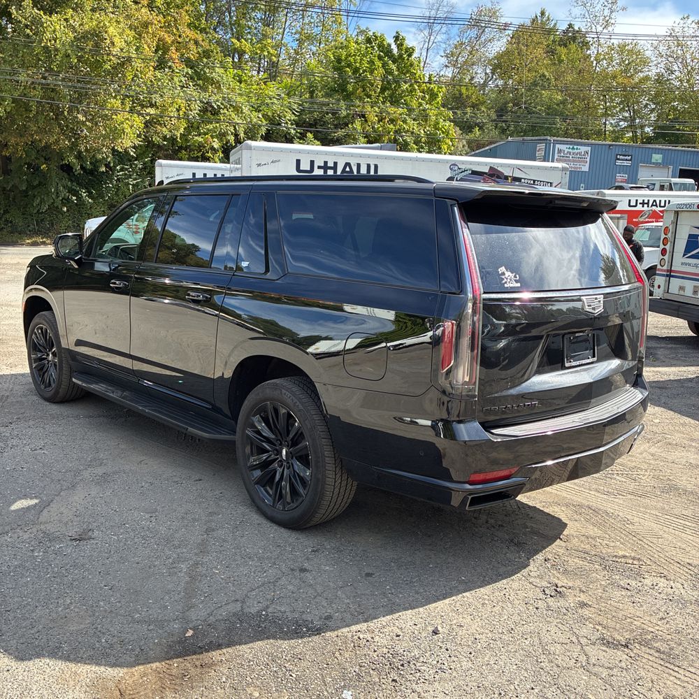 2021 Cadillac Escalade ESV Sport