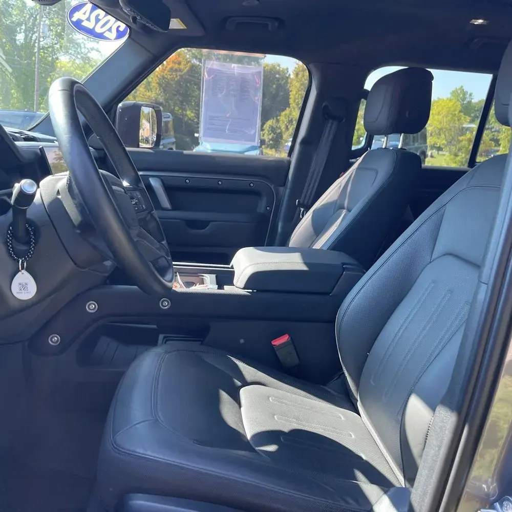 2024 Land Rover Defender 110 P400 X
