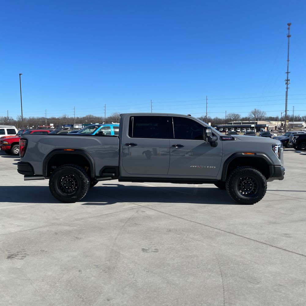 2025 GMC Sierra 2500HD AT4X
