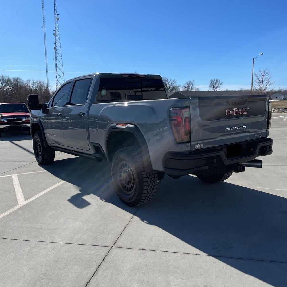 2025 GMC Sierra 2500HD AT4X