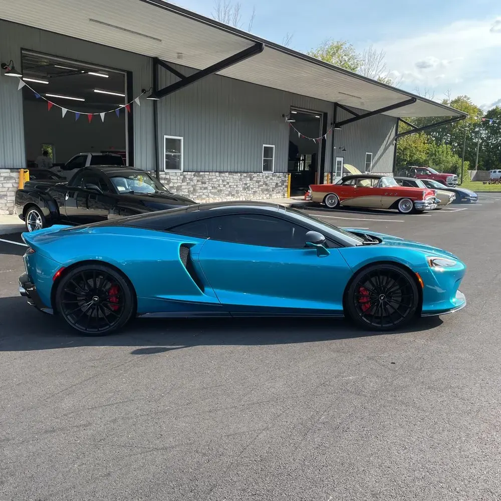 2023 McLaren GT Base
