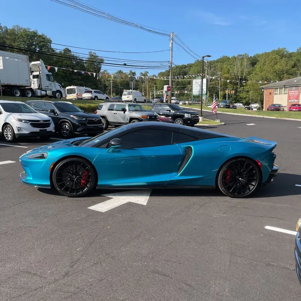 2023 McLaren GT Base