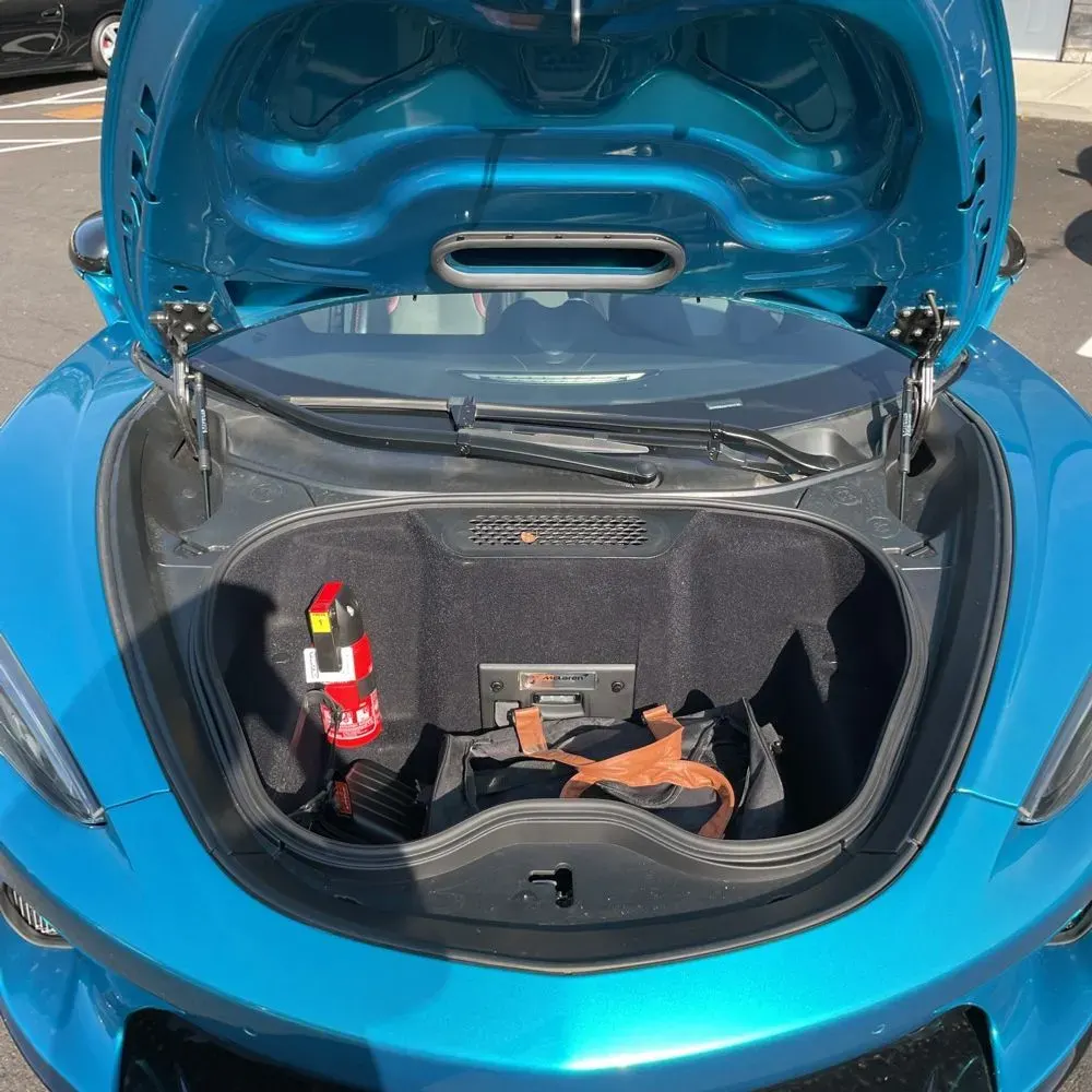 2023 McLaren GT Base