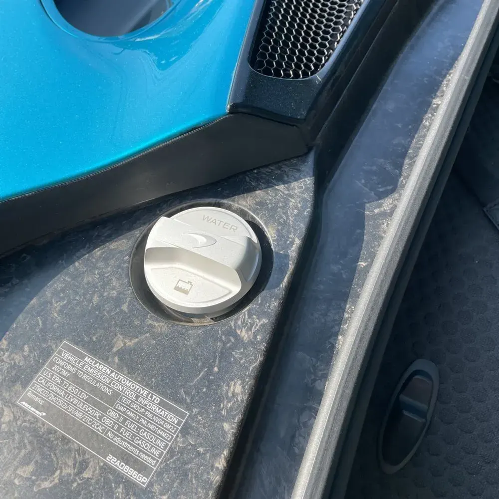 2023 McLaren GT Base