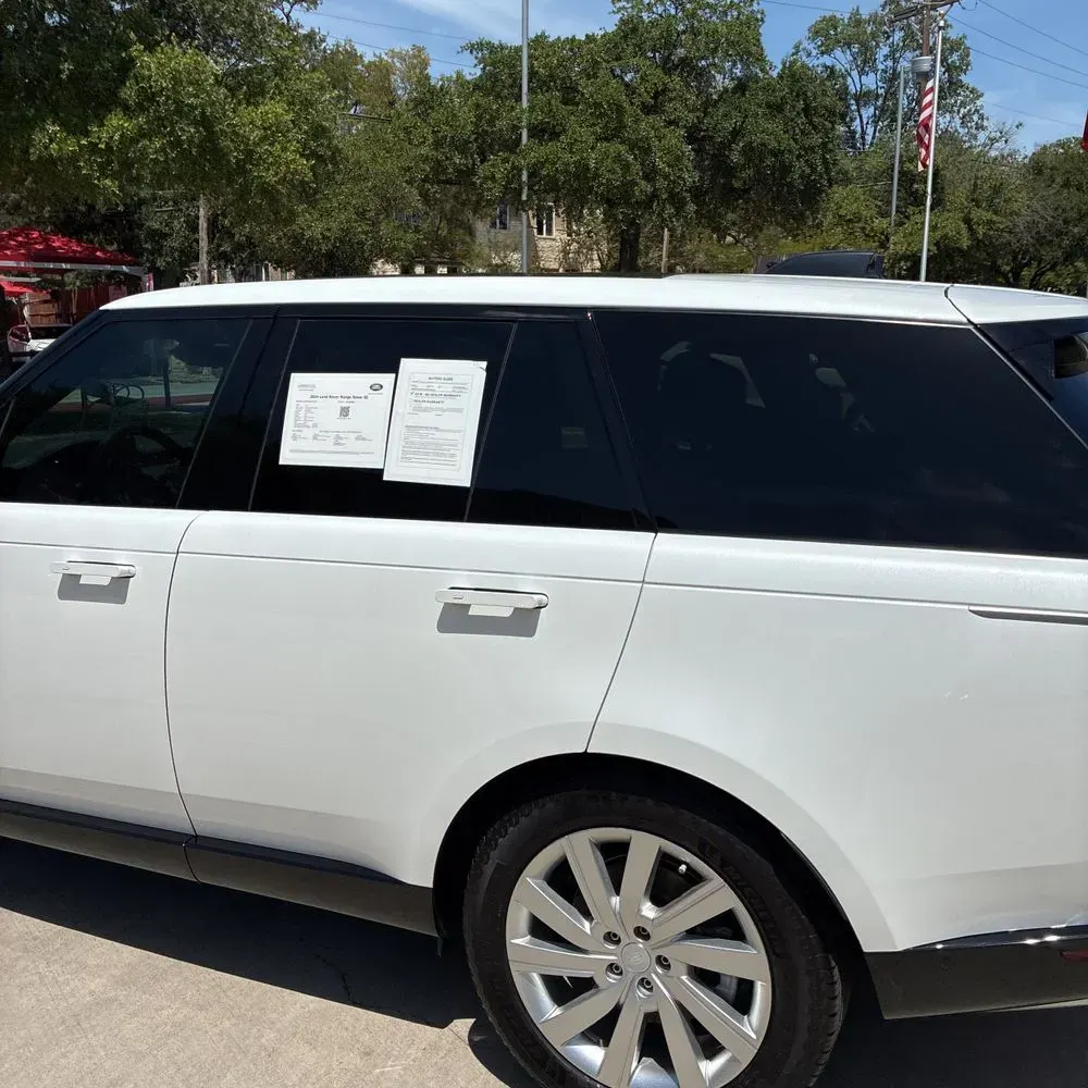 2024 Land Rover Range Rover SE P400