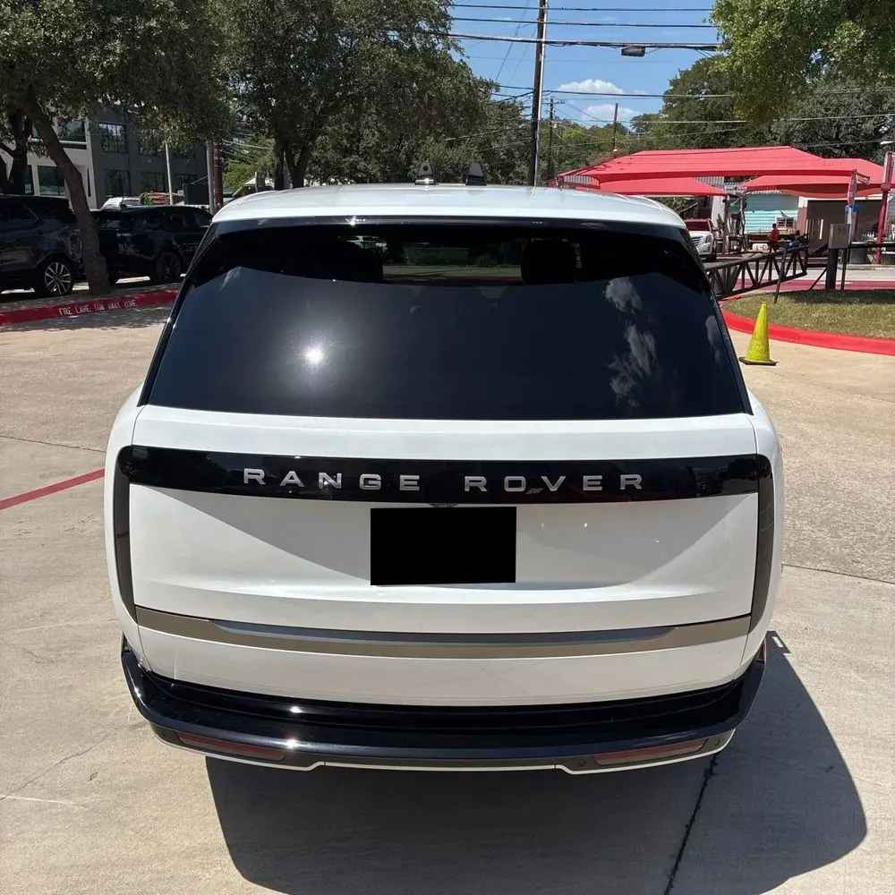 2024 Land Rover Range Rover SE P400