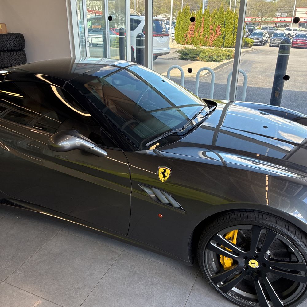 2010 Ferrari California Base 2D Convertible