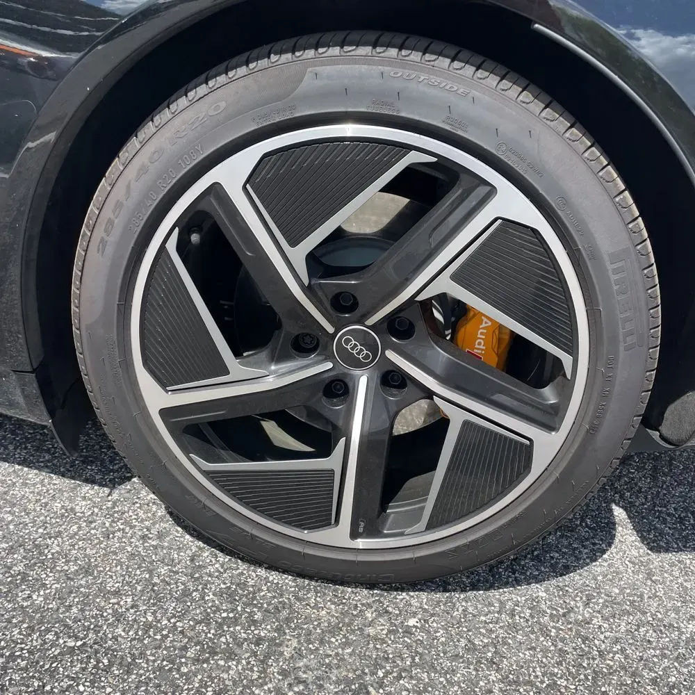 2024 Audi RS e-tron GT Base