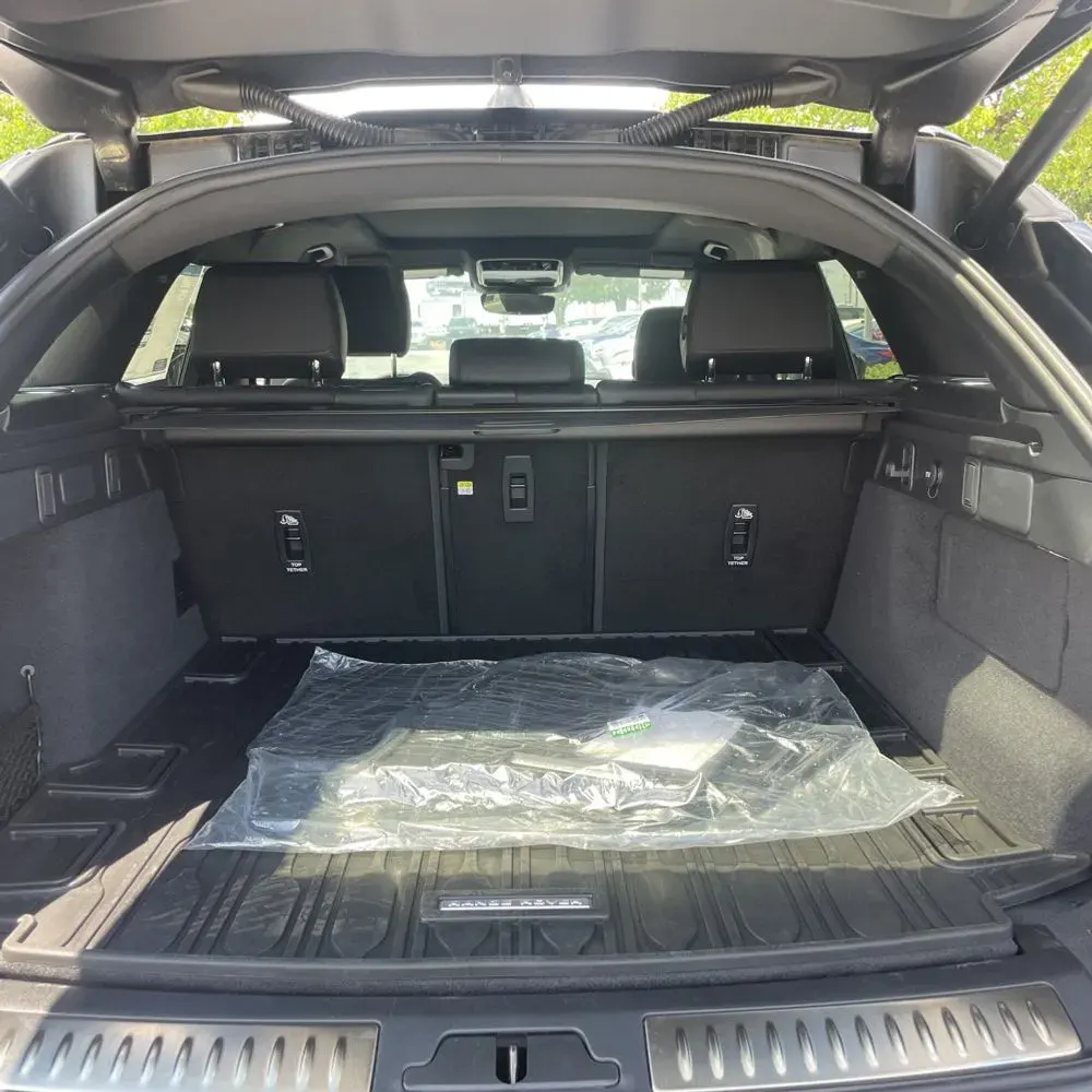 2024 Land Rover Range Rover Velar Dynamic SE P250