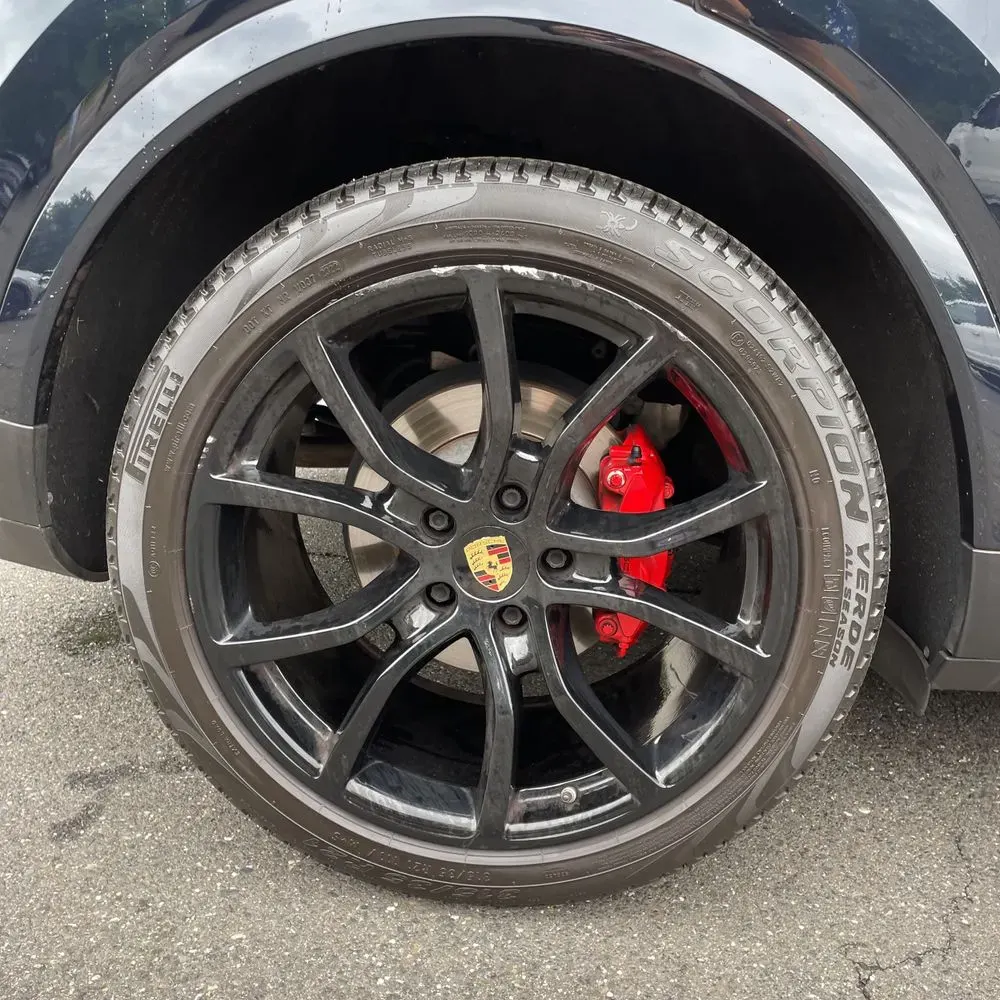 2023 Porsche Cayenne Platinum Edition