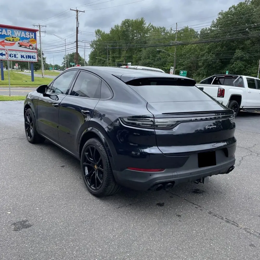 2023 Porsche Cayenne Platinum Edition