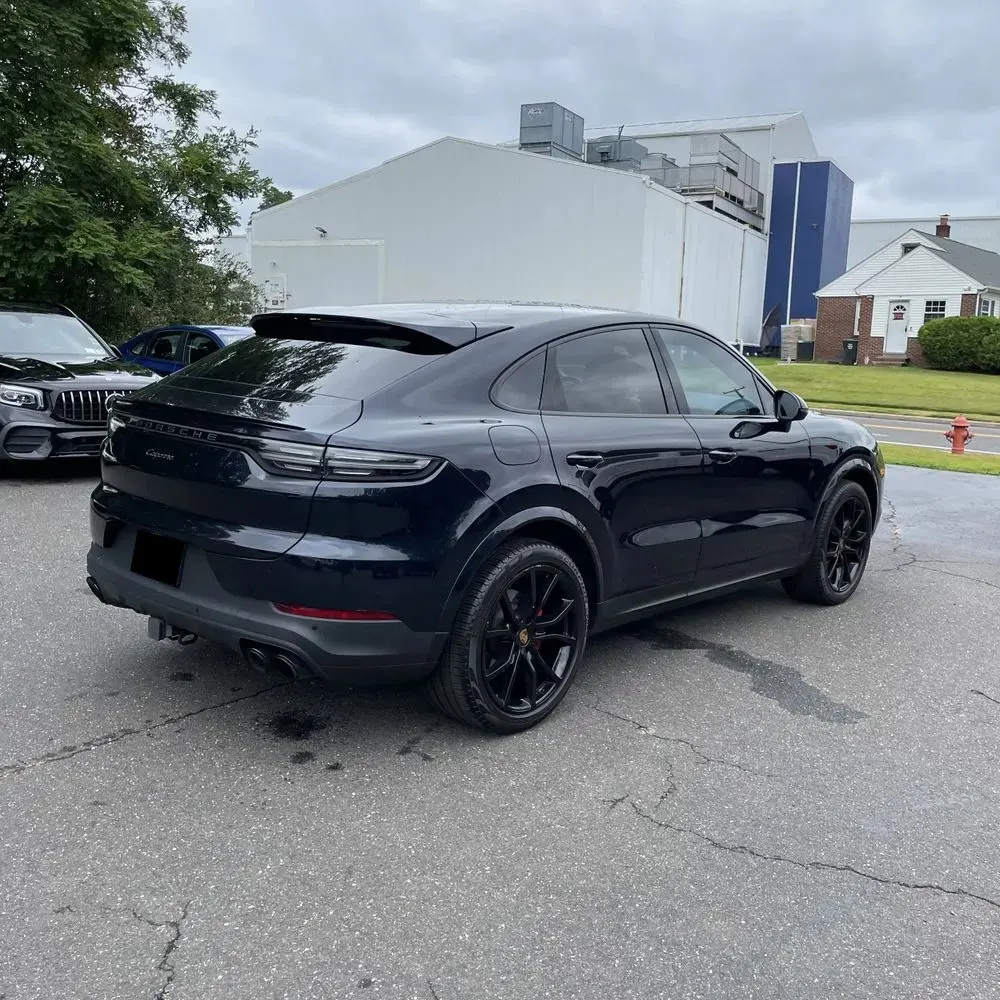 2023 Porsche Cayenne Platinum Edition