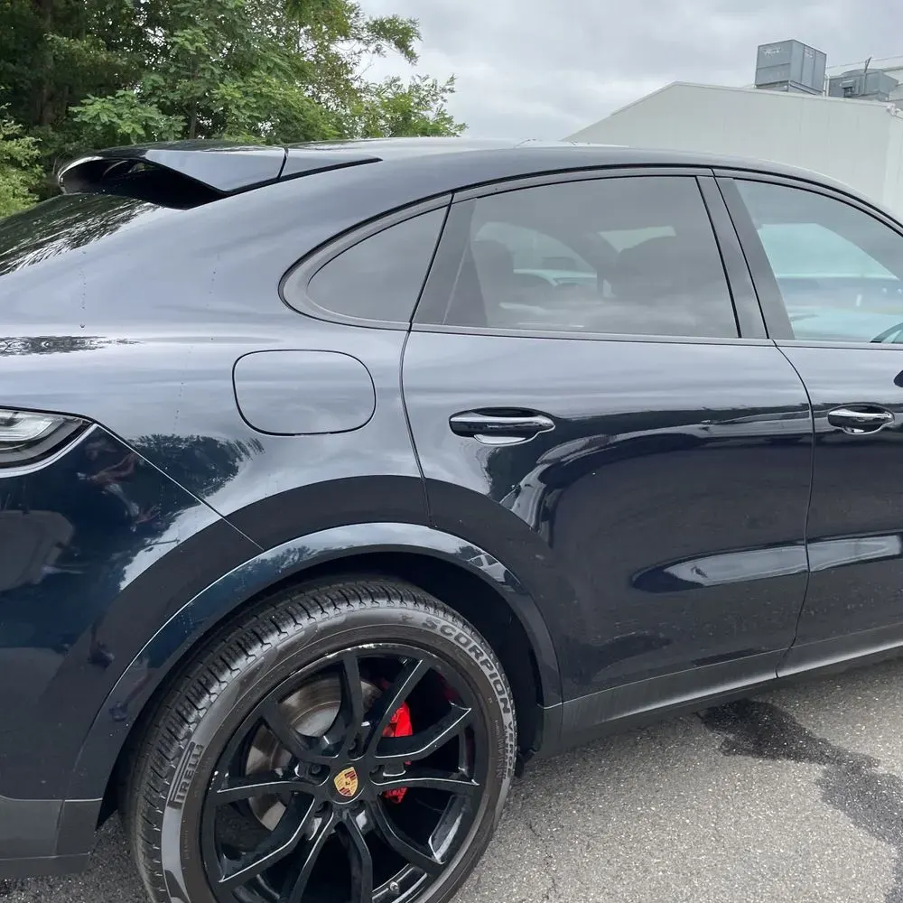 2023 Porsche Cayenne Platinum Edition
