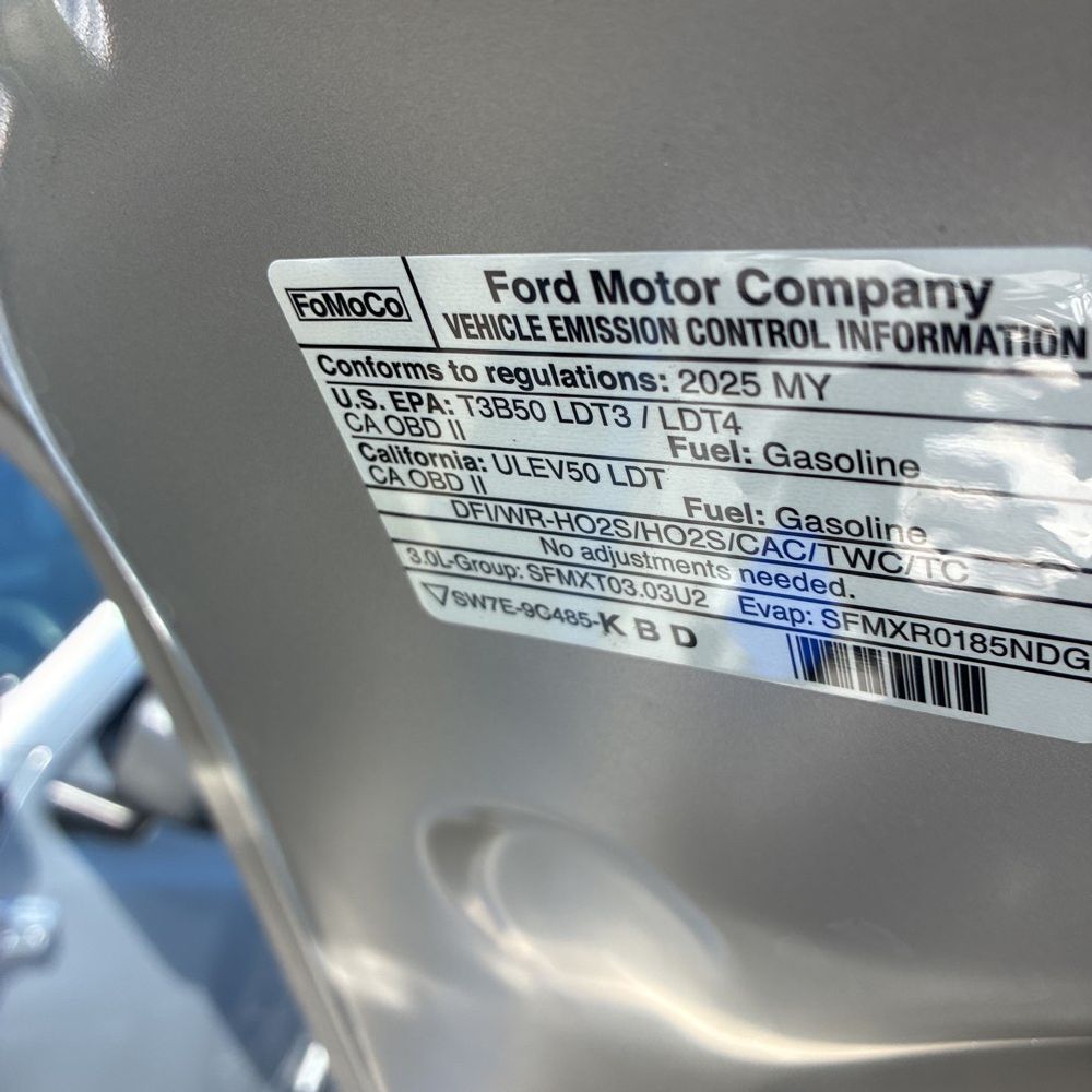 2025 Ford Explorer Platinum