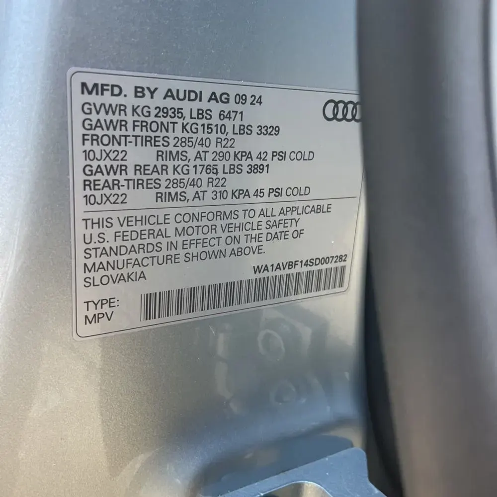 2025 Audi Q8 Premium 55