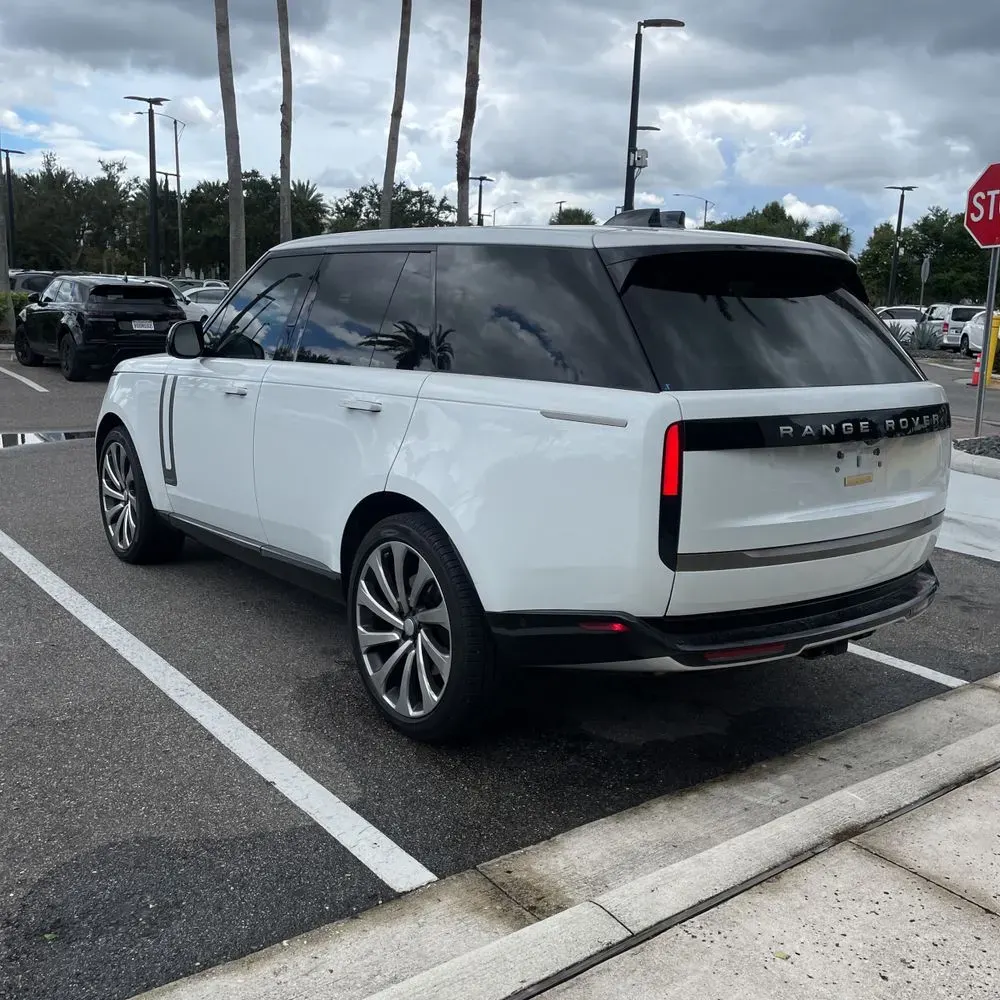2025 Land Rover Range Rover Autobiography P530