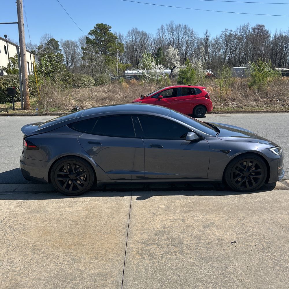 2022 Tesla Model S Plaid