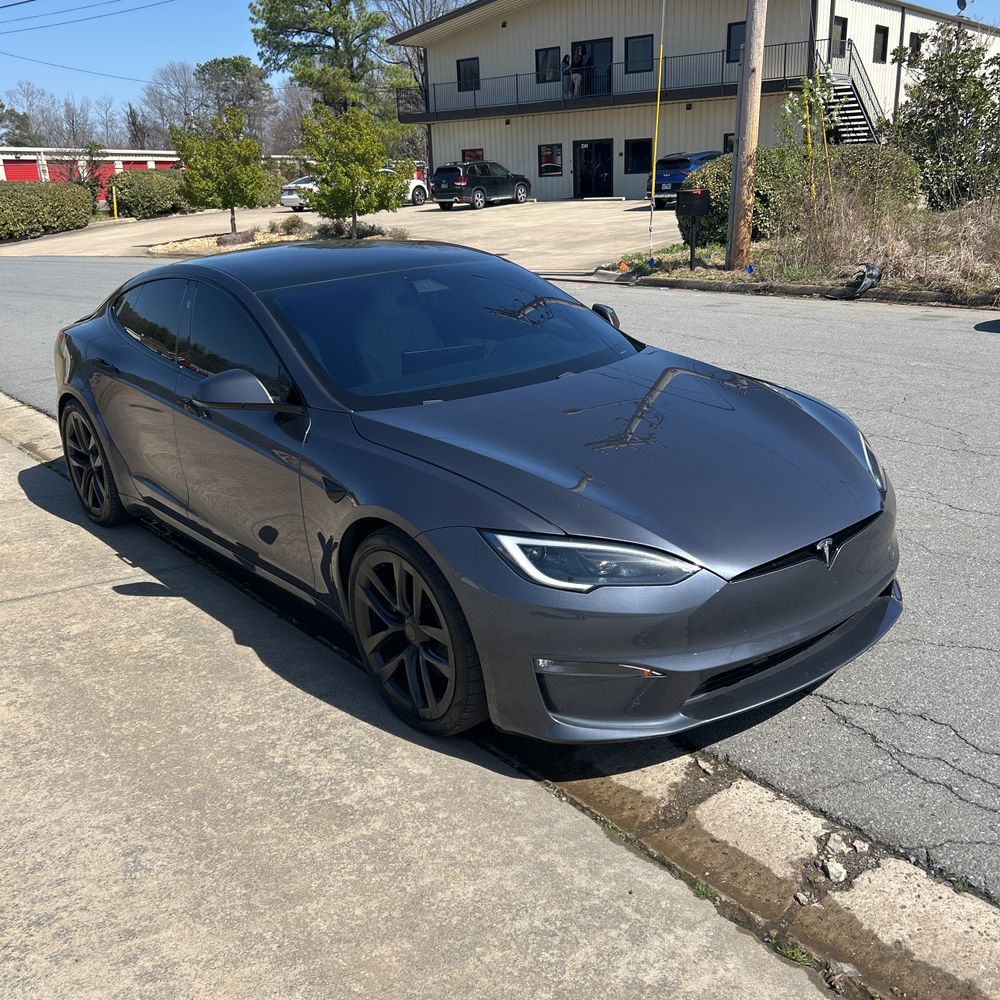 2022 Tesla Model S Plaid