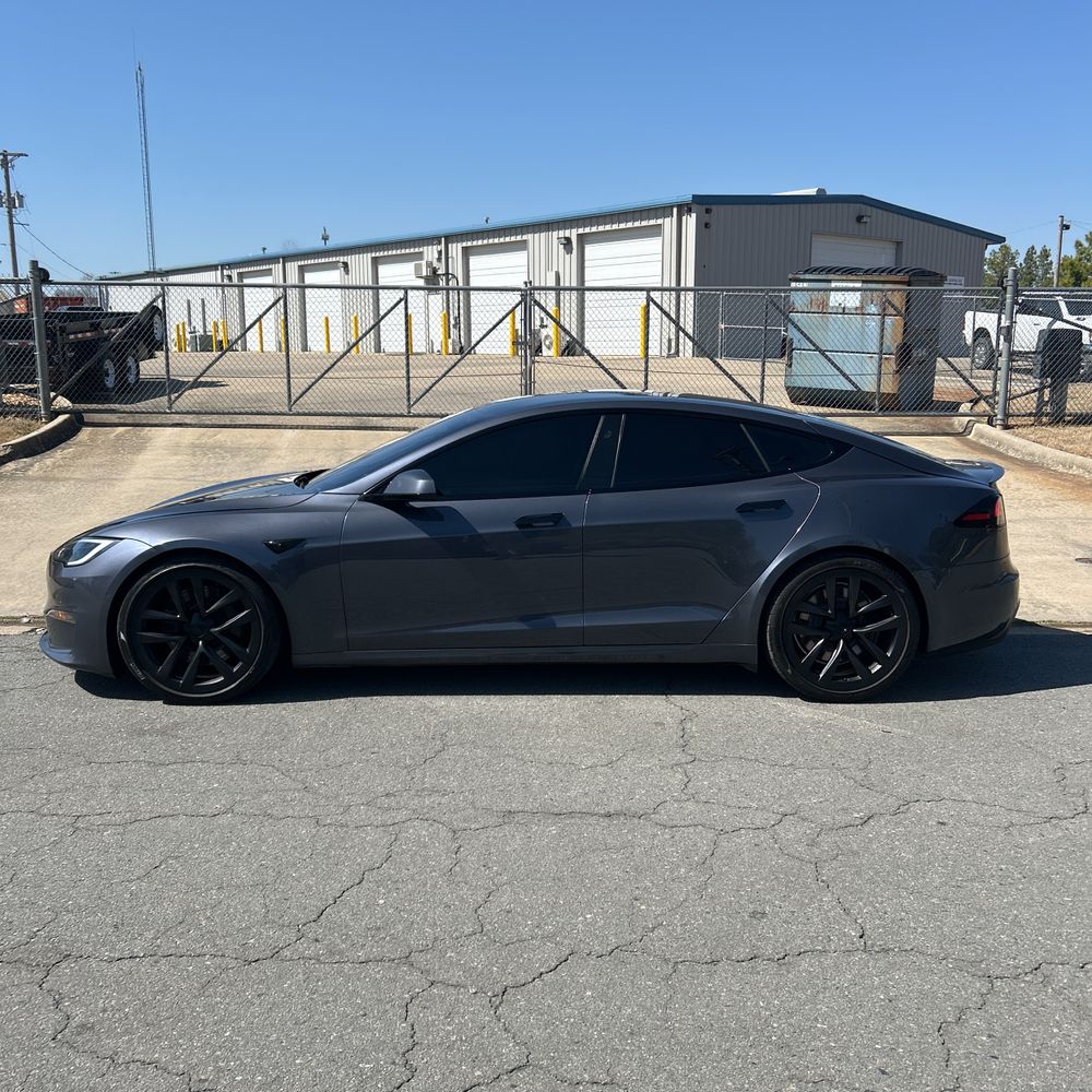 2022 Tesla Model S Plaid