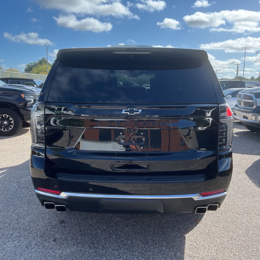 2025 Chevrolet Suburban High Country