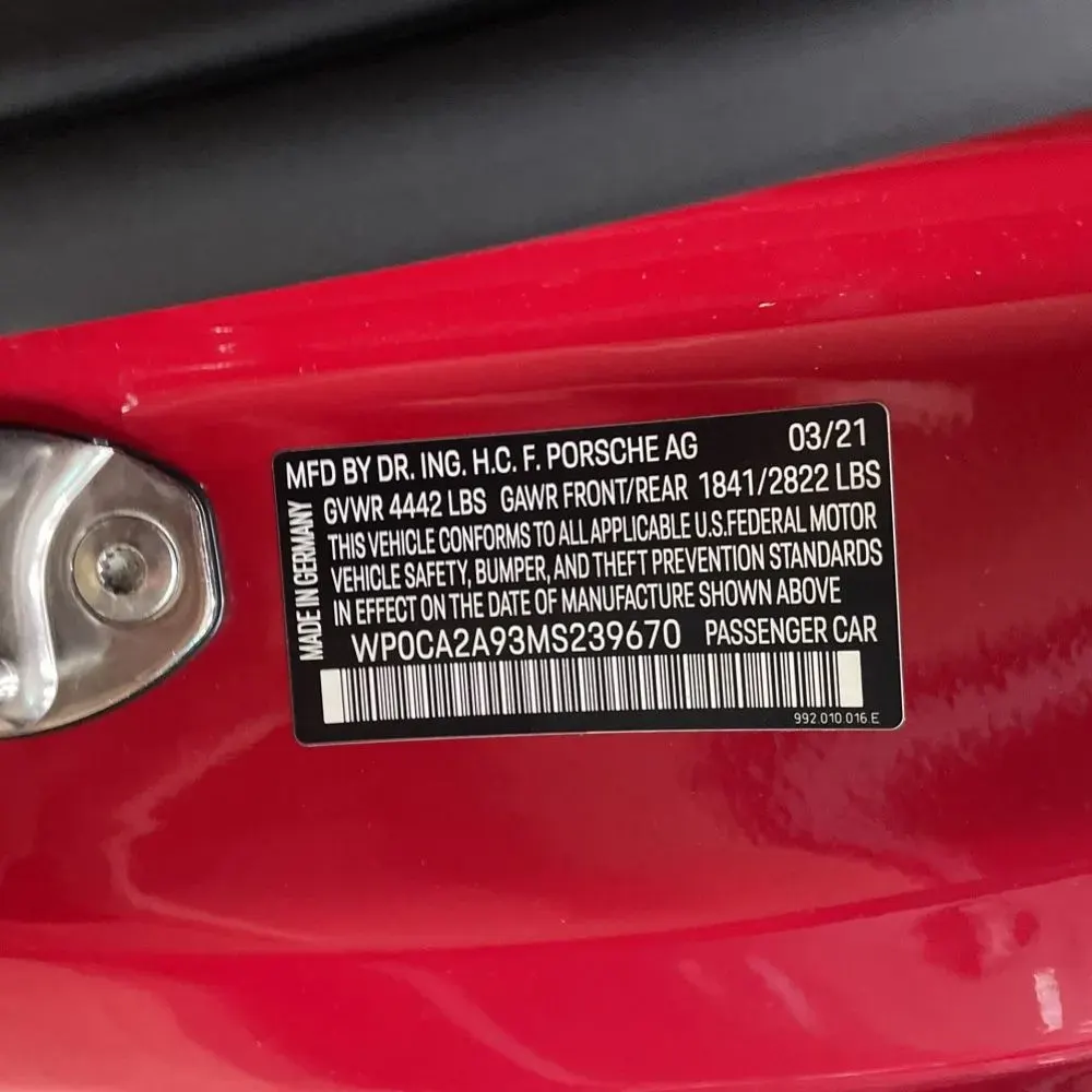2021 Porsche 911 Carrera