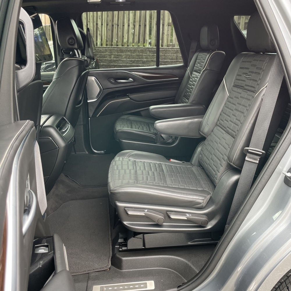 2022 Cadillac Escalade Sport Platinum