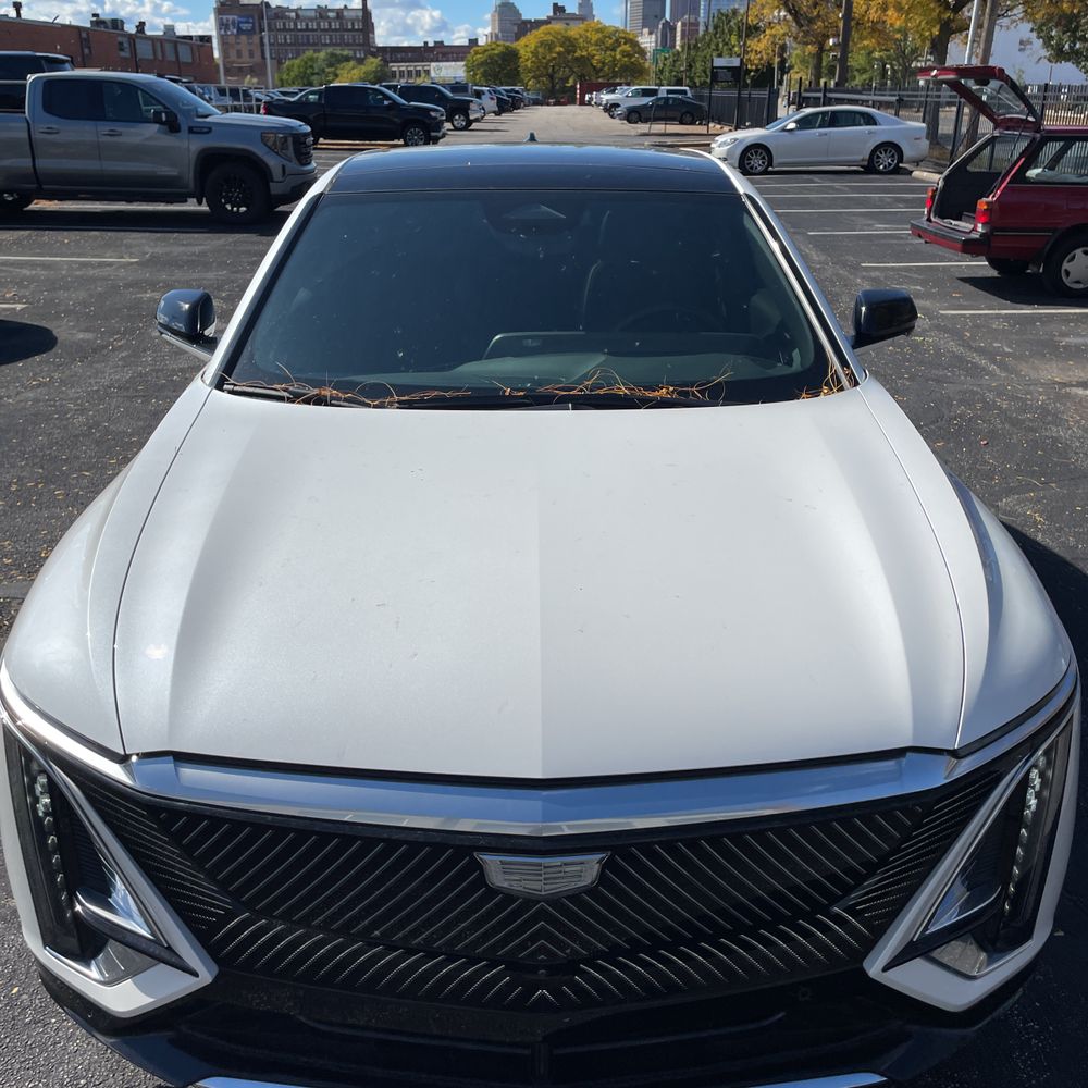 2024 Cadillac LYRIQ Luxury 3