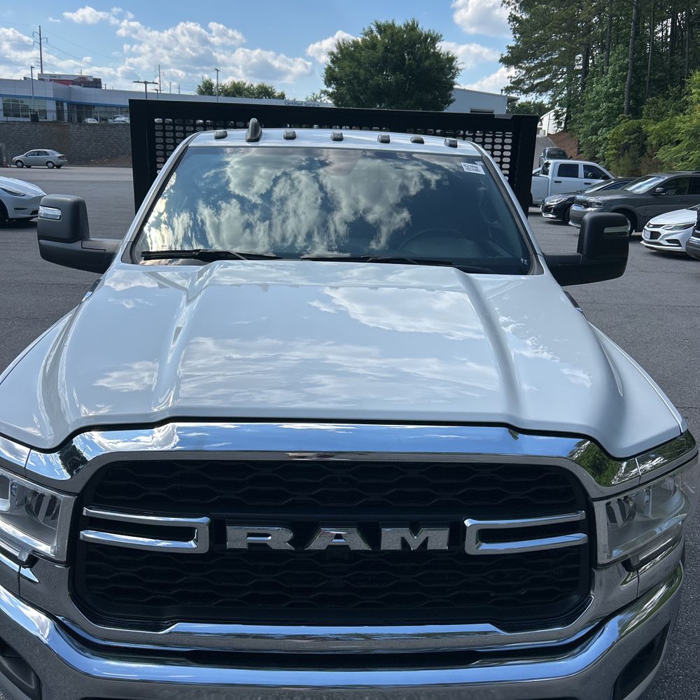 2024 Ram 5500 Chassis Tradesman/SLT