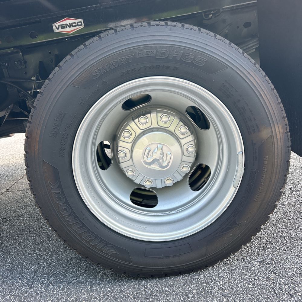 2024 Ram 5500 Chassis Tradesman/SLT